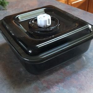 FoodSaver Quick Marinator 2.25 Qt Canister + Lid